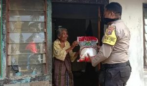 Polres Kupang Kota Bantu Warga Berpenghasilan Tidak Tetap di Belo