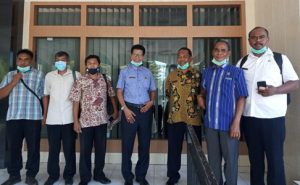 Pemerintah dan Dewan Lakukan Harmonisasi Perda Pertanggungjawaban APBD Sumba Tengah Tahun 2019 di Kemenkumham NTT