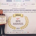 Sebelas Kali Berturut-Turut BPR TLM Terpilih Sebagai BPR Terbaik Nasional dan Raih Platinum Awards