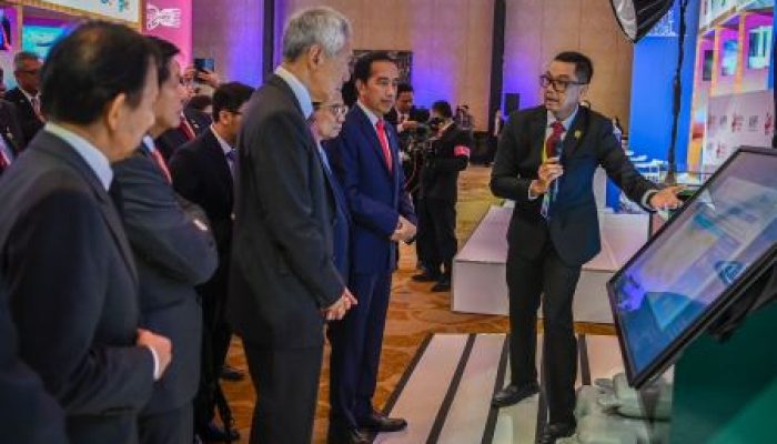 AIPF Dibuka Presiden, PLN Paparkan Green Enabling Supergrid hingga Rampungnya PLTS Terapung Cirata